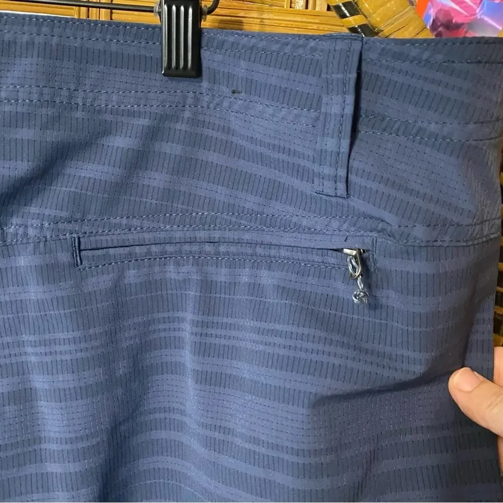 Kuhl Navy Blue shorts outdoors hiking camping fishing recreation size 40 men